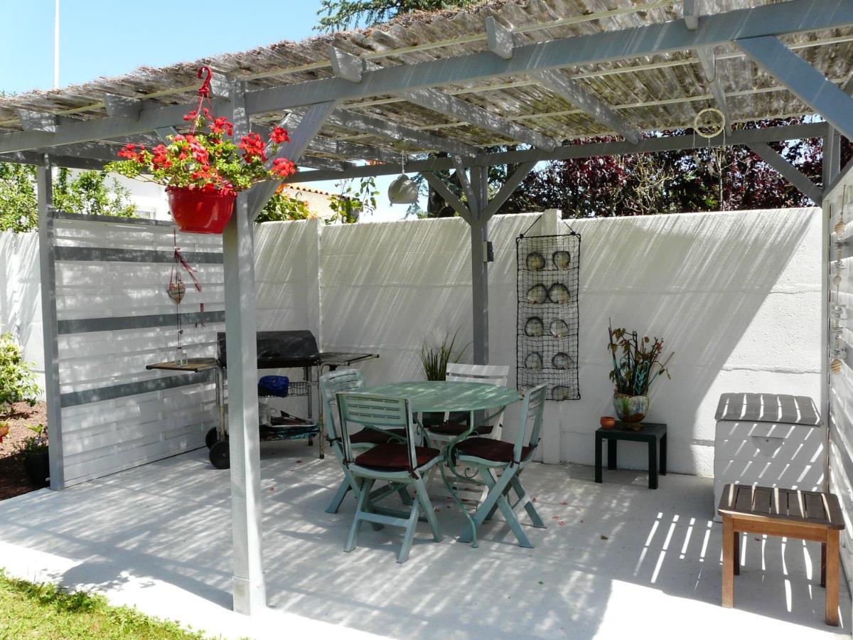 Holiday home Charmante Maison Idealement Situee