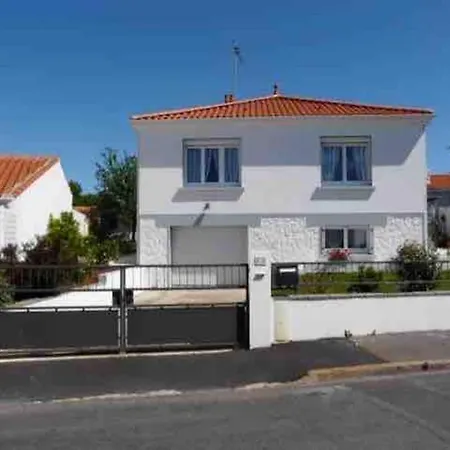 Charmante Maison Idealement Situee Saint-Gilles-Croix-de-Vie Exterior photo